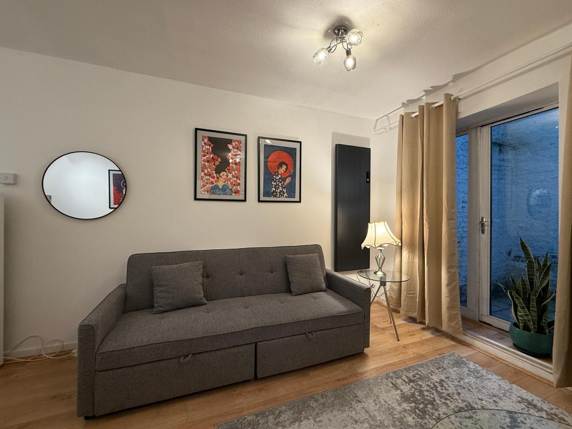 Apartment In Location